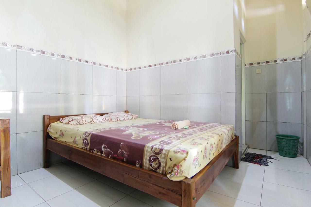 Losmen Alden Kretek Exterior foto
